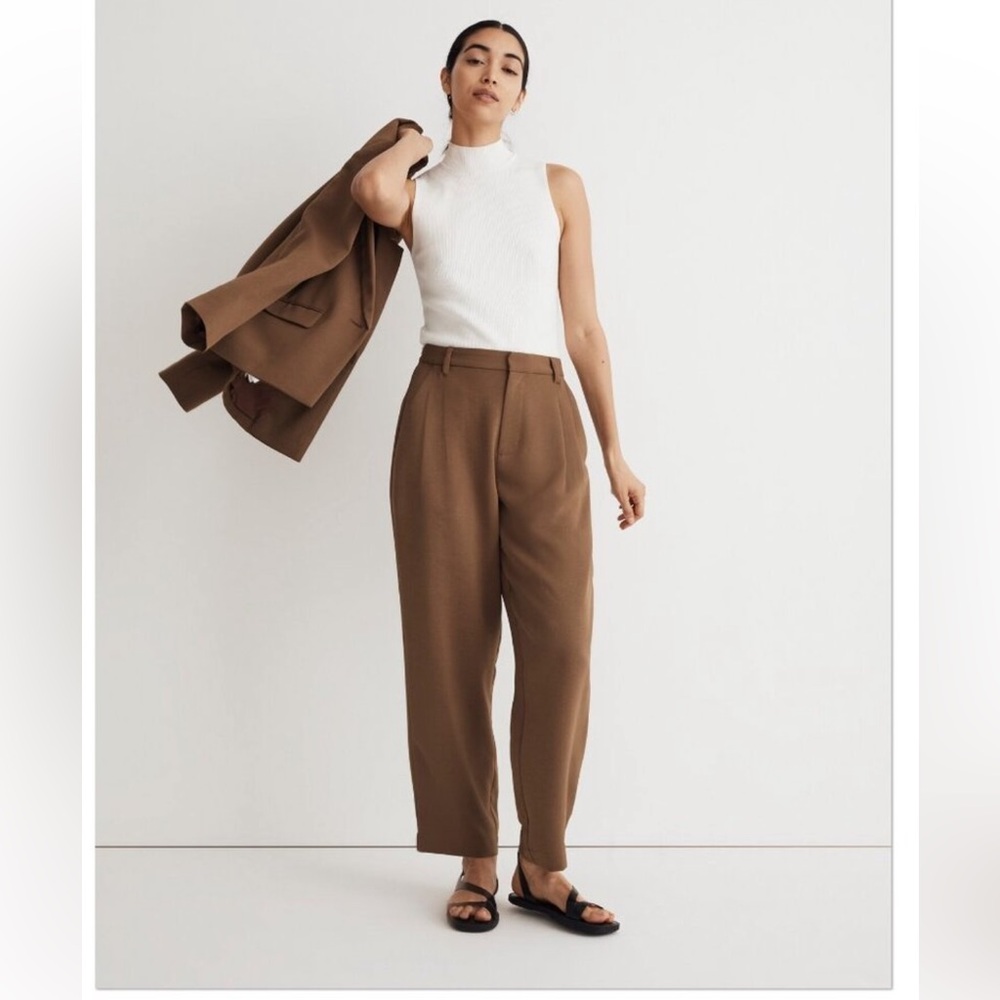 NWOT Pleated Taper Leg Pants Madewell Light Roast Color